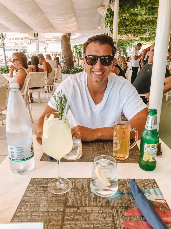 mR9BQVg3RK61y%UZQl5rHw