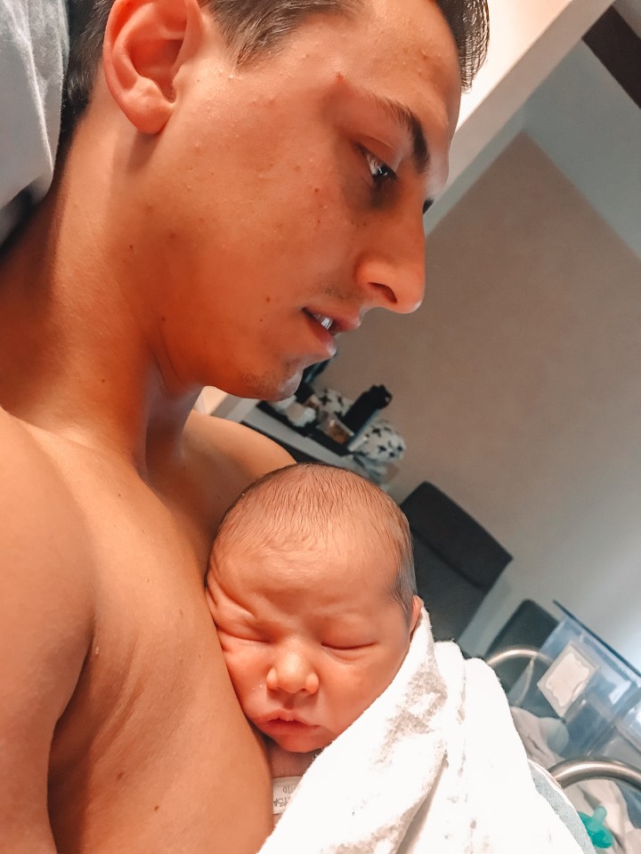 1JwsnwWGTIy798je%MbWWg-5